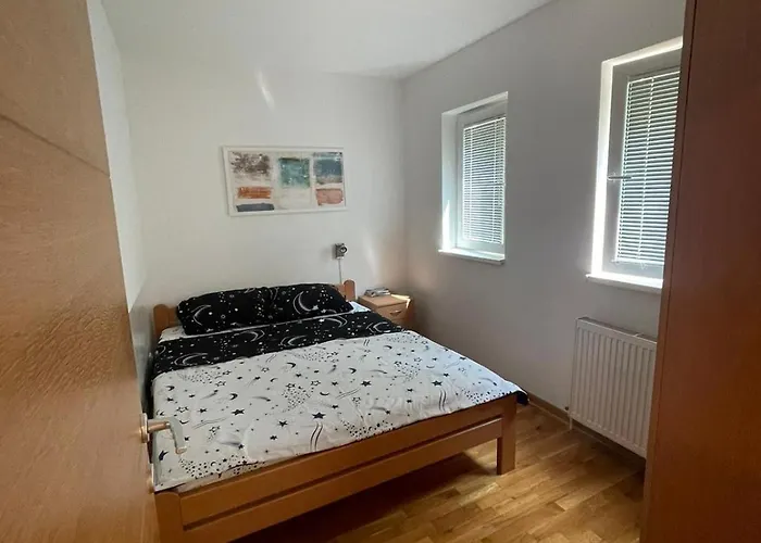 Anika 아파트 소코 반자